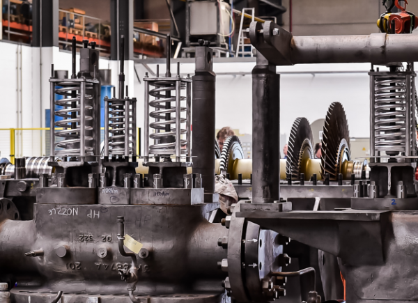 multi-stage steam turbine servicing